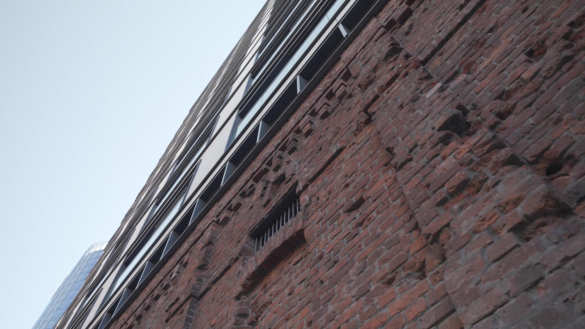 Infoclip: Remains of the Warsaw Ghetto wall across the city (Poland)